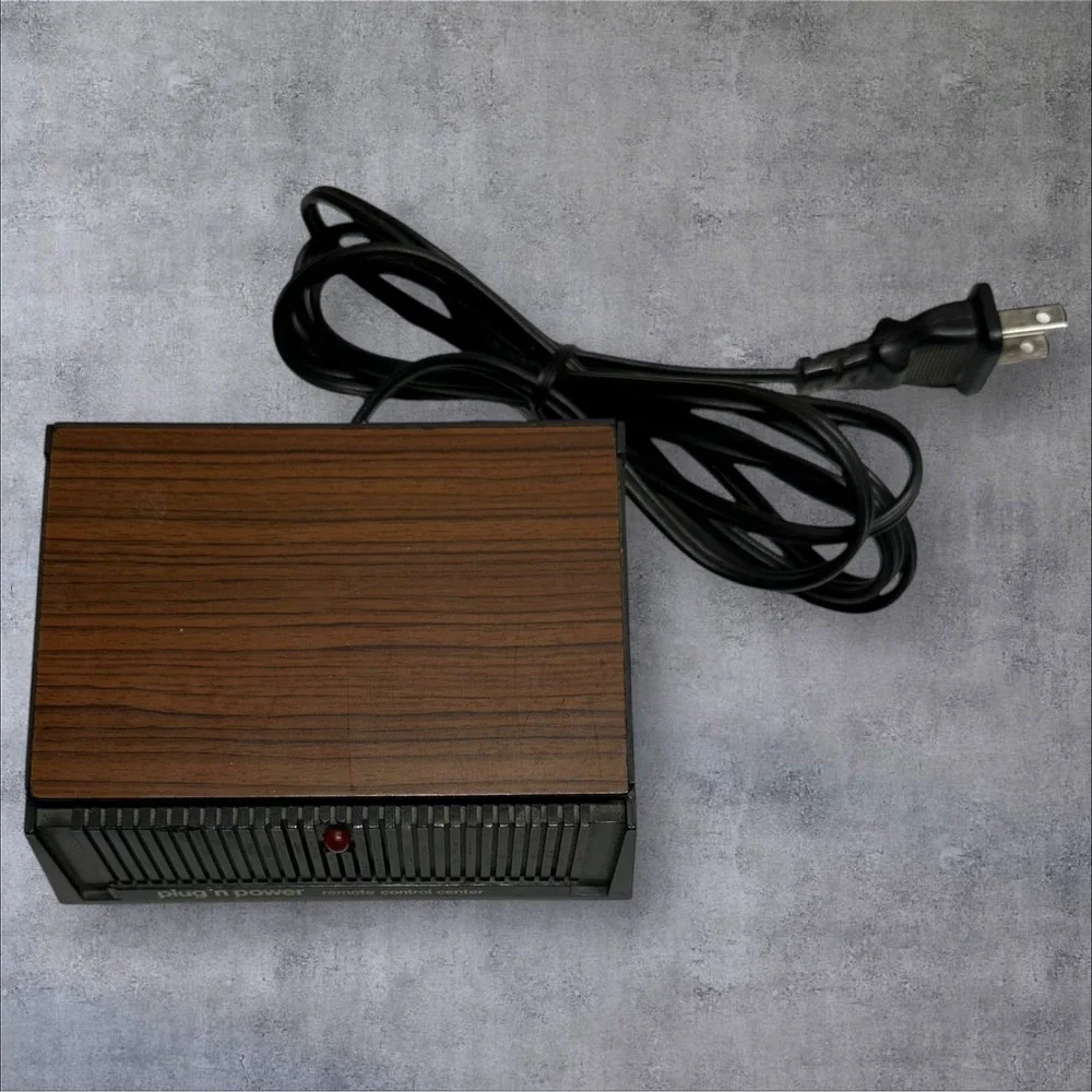 Command Console‎ Plug 'n Power Remote Control Center Model X 10-014301